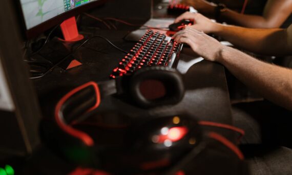 Close up of a gamer using mechanical keyboards 570x342 - Why Sentinels Entering the LCS Is Changing What League of Legends Coaches Say About NA Solo Queue
